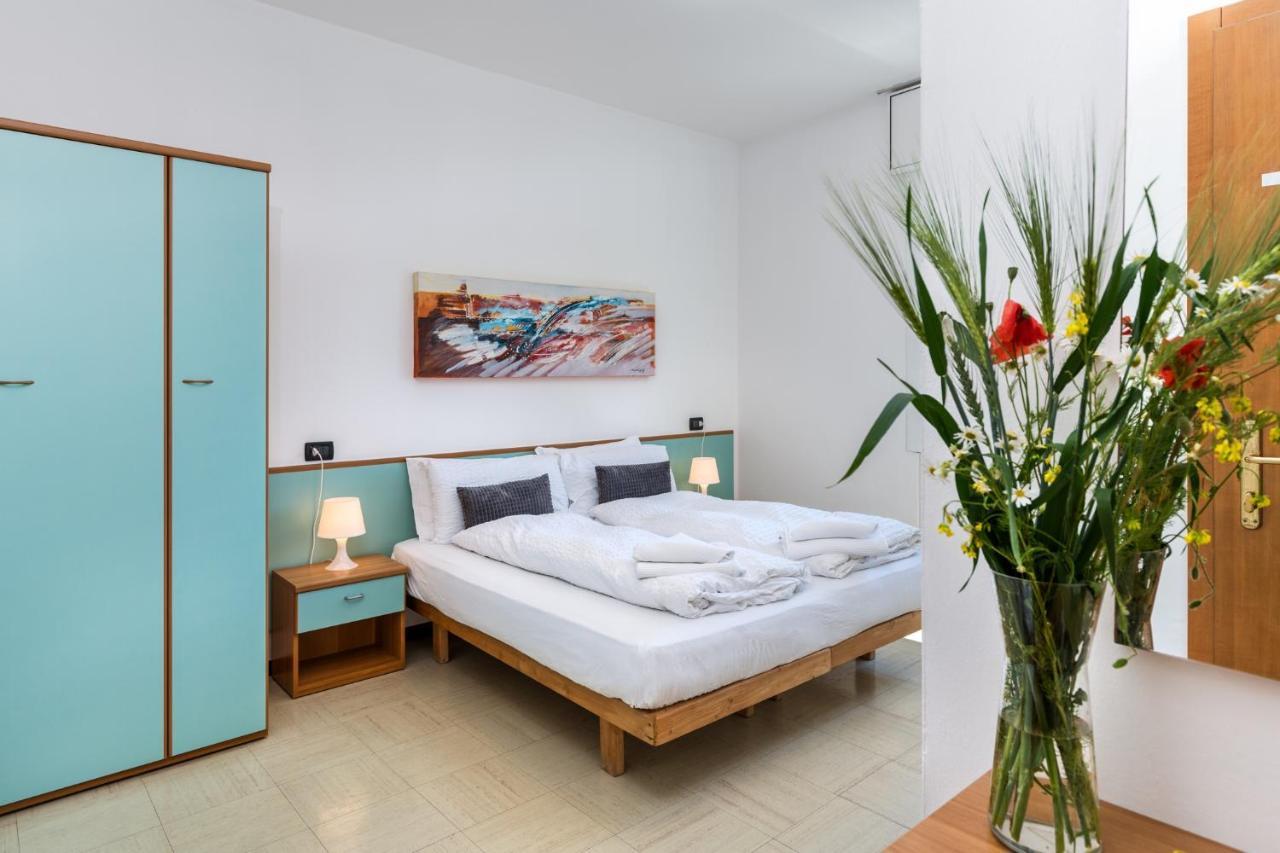 Hotel Martinelli Ronzo-Chienis ภายนอก รูปภาพ