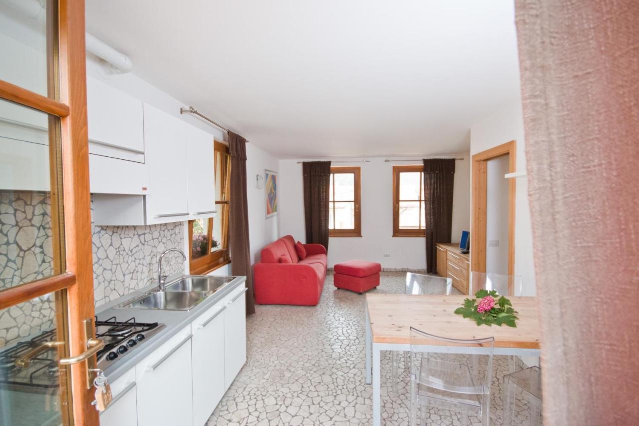 Hotel Martinelli Ronzo-Chienis ภายนอก รูปภาพ