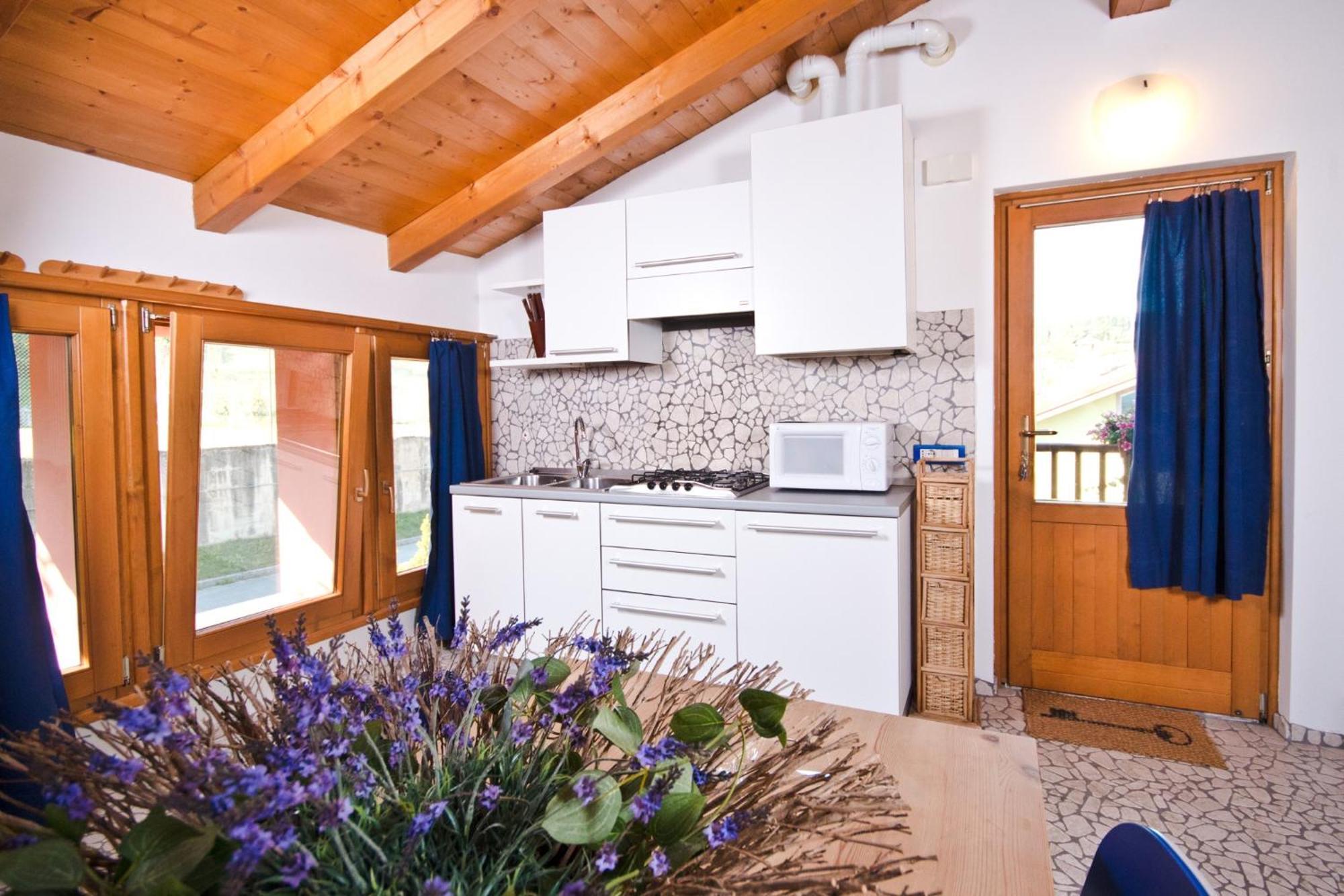 Hotel Martinelli Ronzo-Chienis ภายนอก รูปภาพ