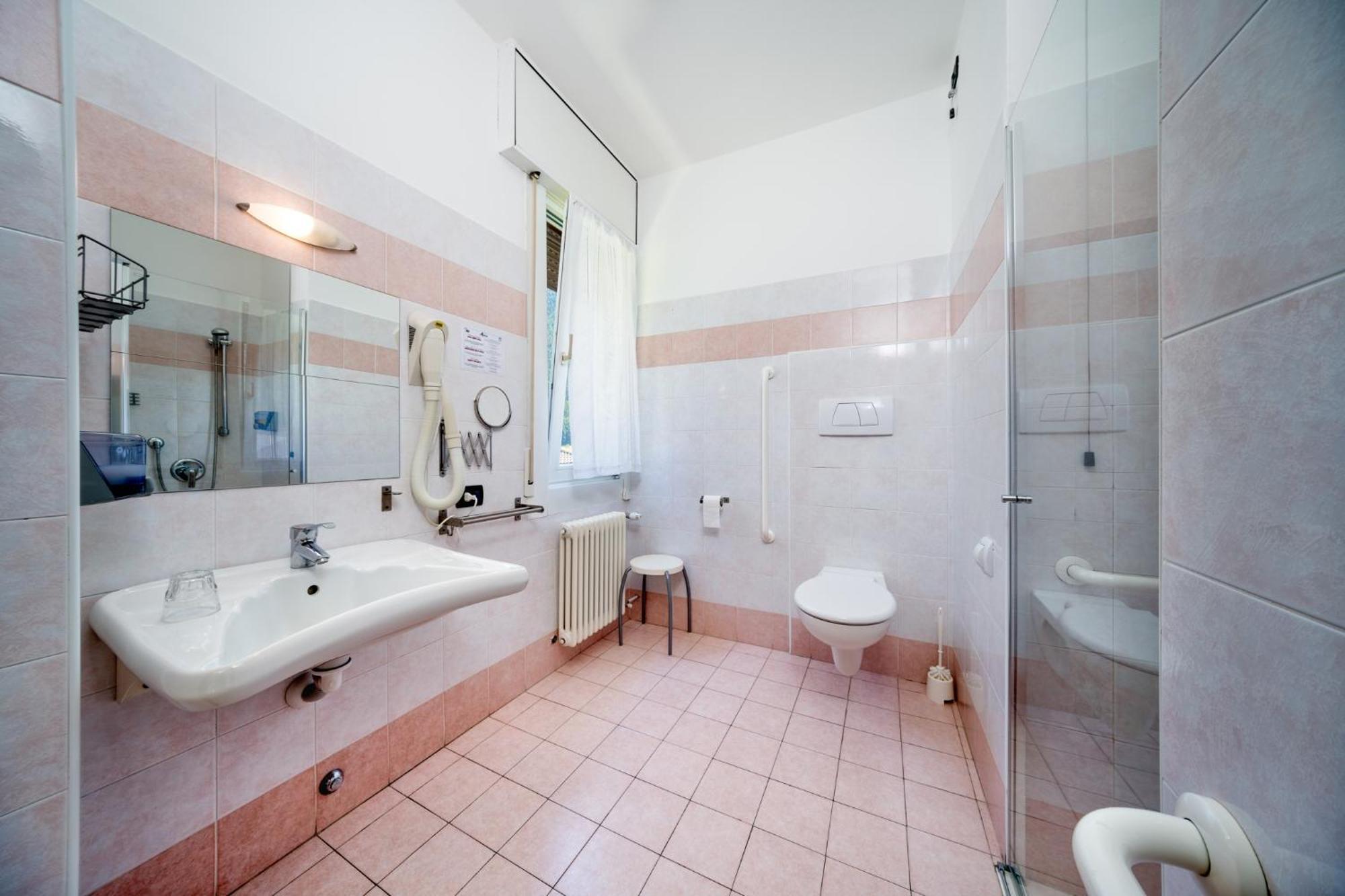 Hotel Martinelli Ronzo-Chienis ห้อง รูปภาพ