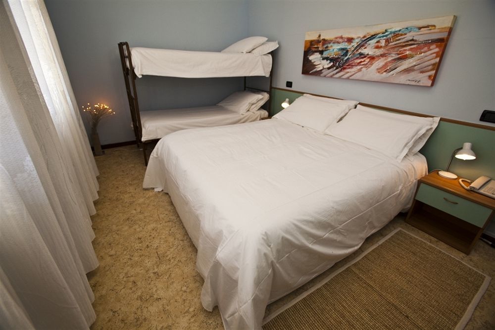 Hotel Martinelli Ronzo-Chienis ภายนอก รูปภาพ